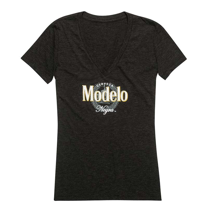 black modelo shirt