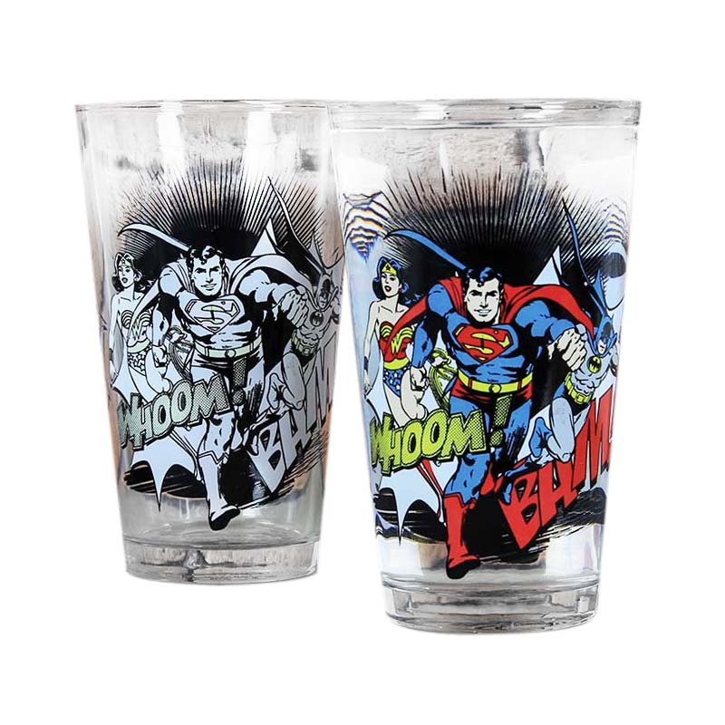 DC Comics Justice League Color Changing 16 Ounce Pint Glass DC Comics Justice League Color Changing 16 Ounce Pint Glass